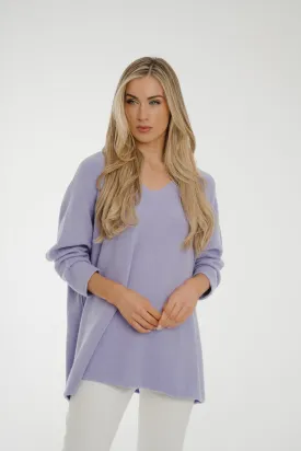 Amber V-Neck Jumper In Lilac